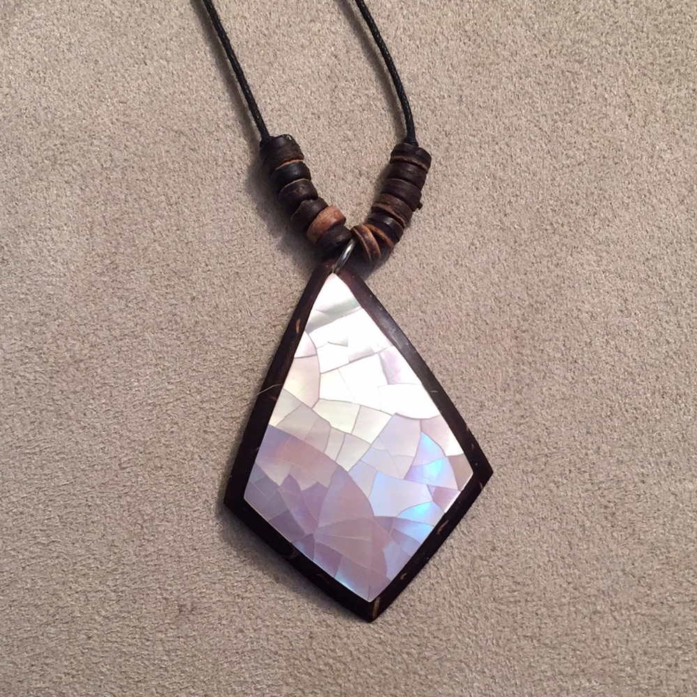 Mother of pearl inlay pendant